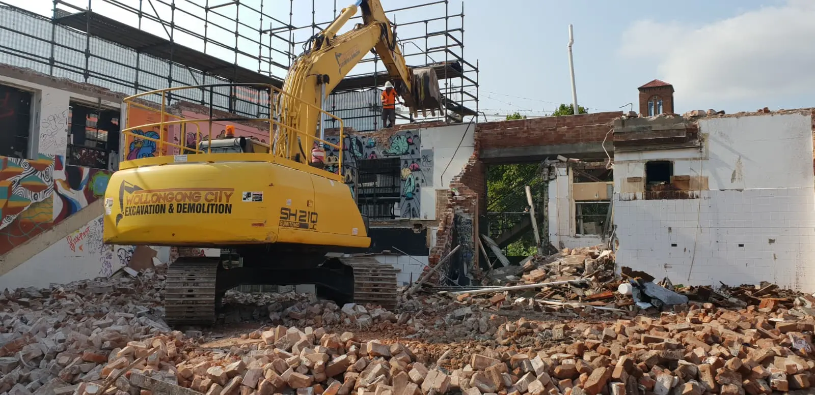 WCED excavator on an Illawarra worksite
