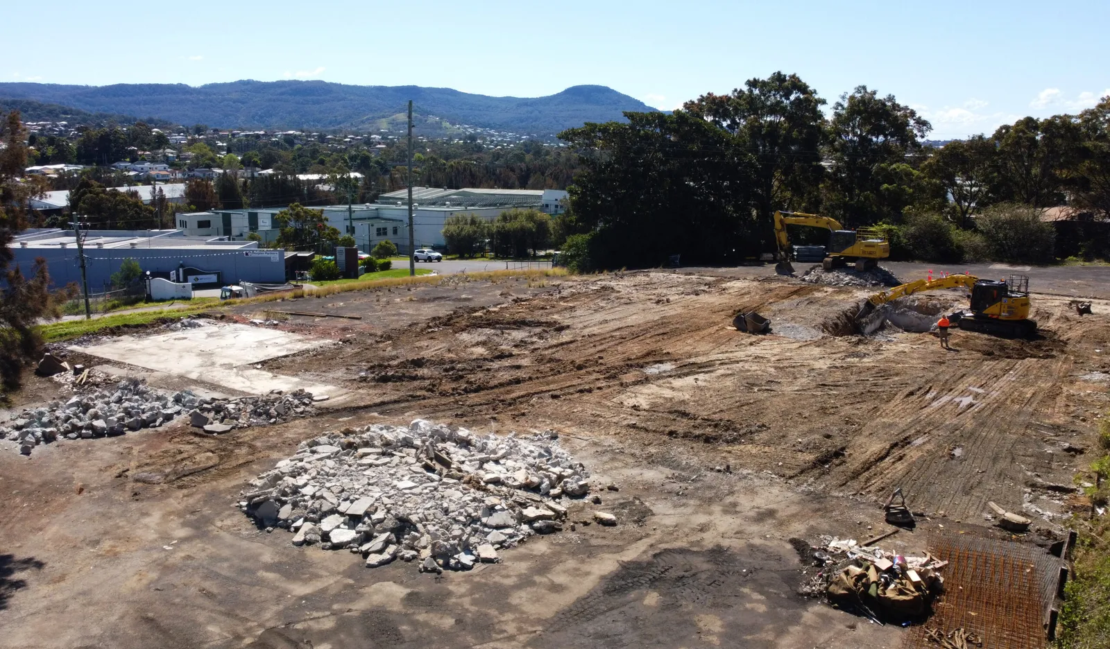 WCED detailed excavation around live services for an infrastructure project