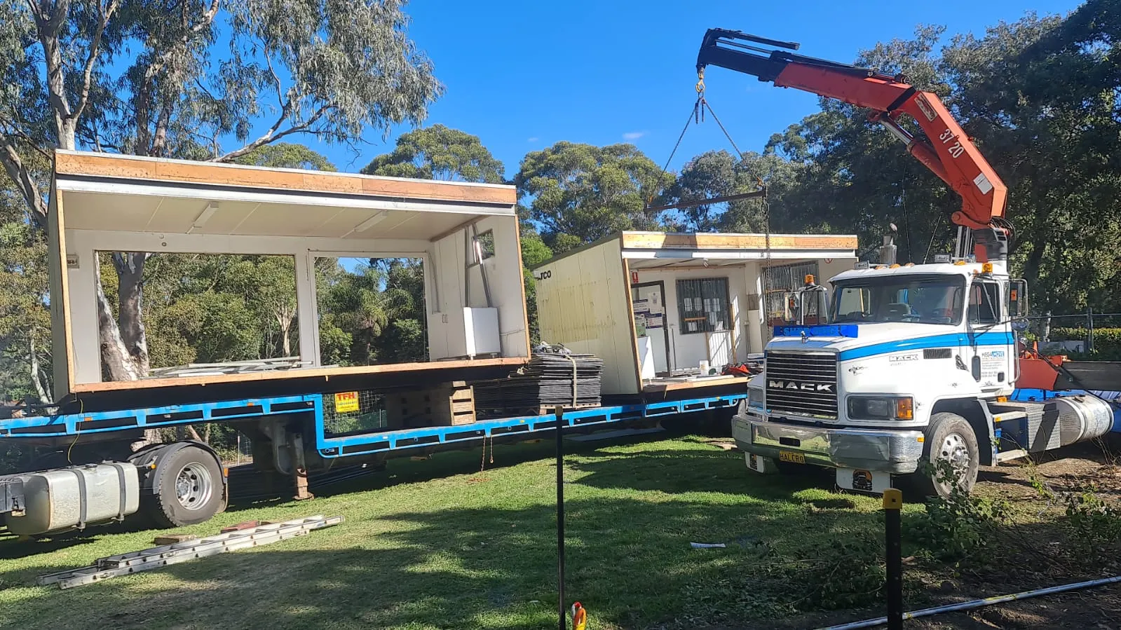 WCED excavator and operator available for wet hire across the Illawarra